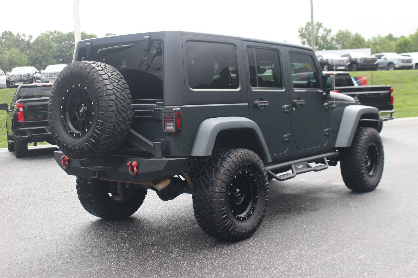 Used 2016 Black Jeep Rubicon image 7
