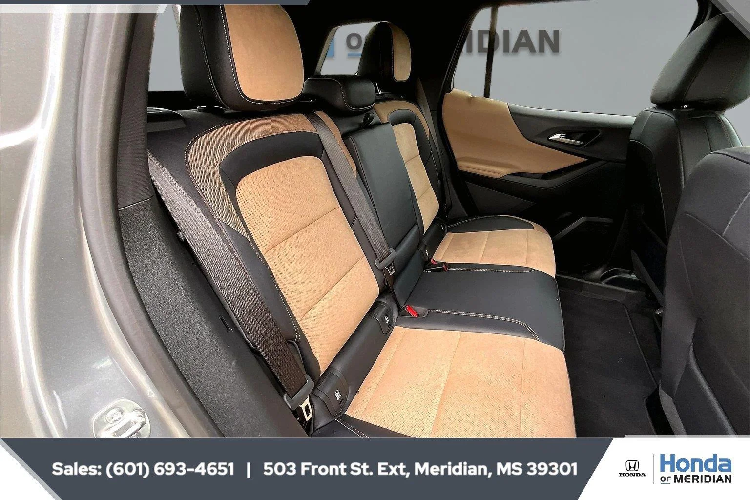 Used 2025 Sterling Gray Metallic Chevrolet AWD ACTIV image 20