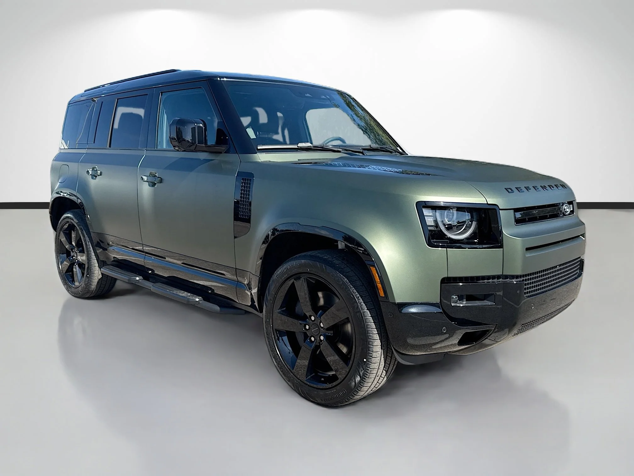 New 2026 Woolstone Green Metallic Land Rover X-Dynamic SE image 7