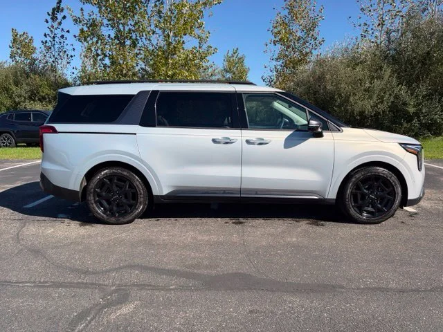 Used 2025 White Kia SX image 4