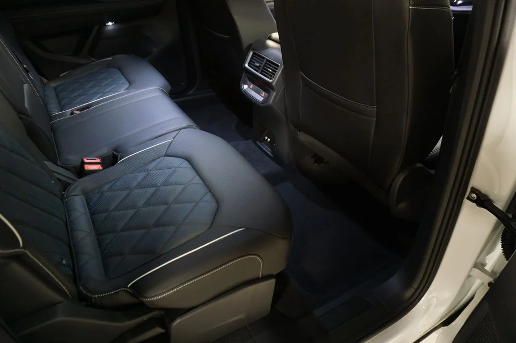 2025 Volkswagen Atlas Cross Sport SEL Premium R-LINE - Photo 43