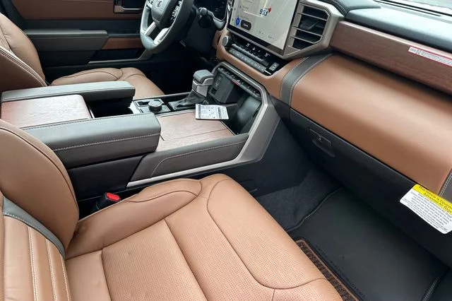 2026 Toyota Tundra 1794 Edition - Photo 17