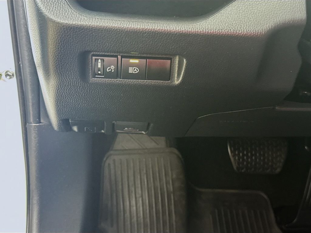 Used 2024 Ice Cap Toyota LE image 10