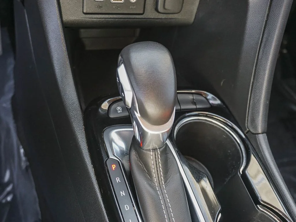 Used 2023 White Buick Select image 22