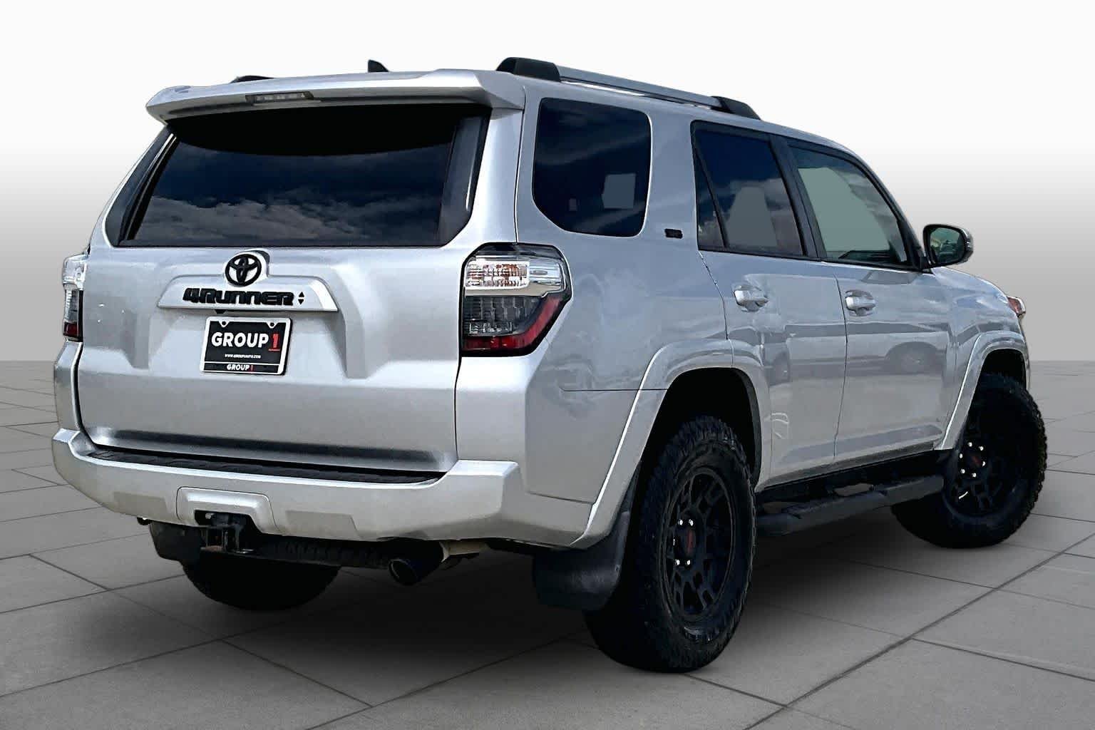 Used 2022 Classic Silver Metallic Toyota SR5 Premium image 13