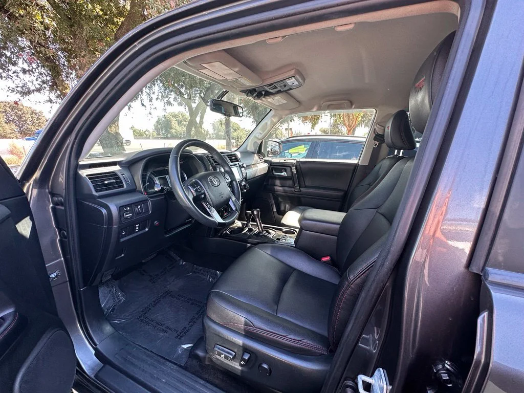 Used 2018 Magnetic Gray Metallic Toyota TRD Off-Road Premium image 6