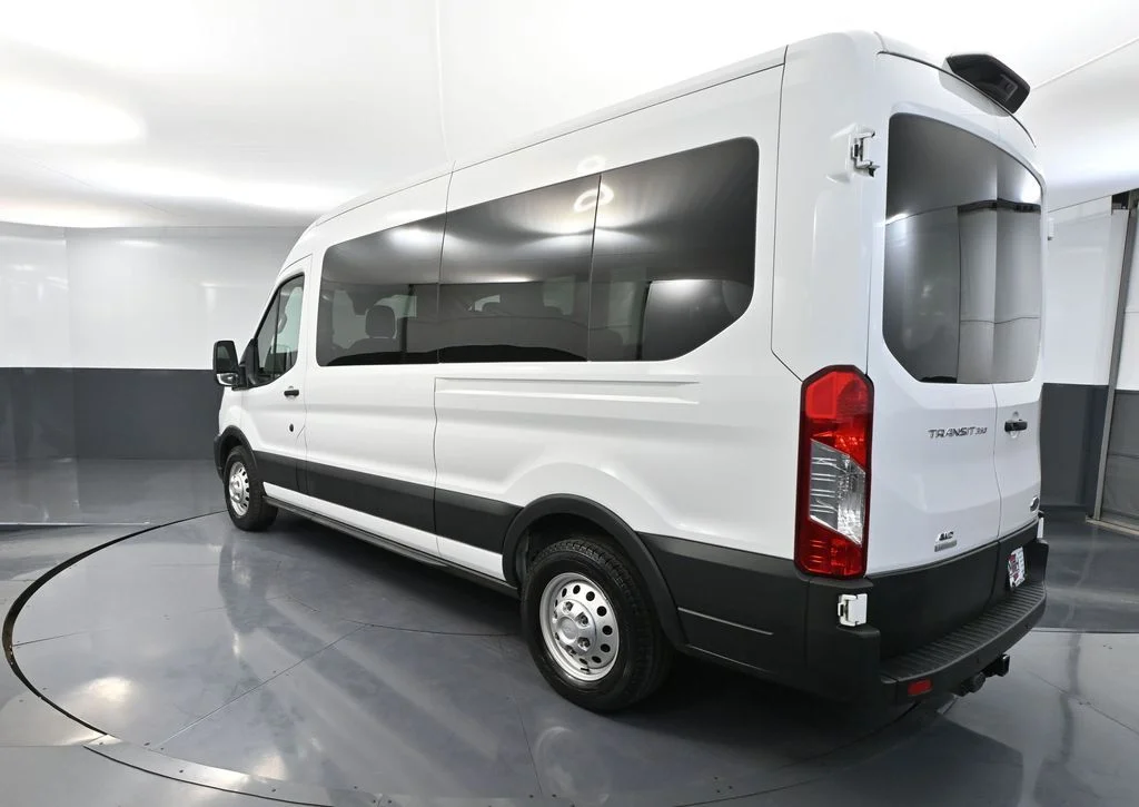 Used 2023 White Ford XL image 9