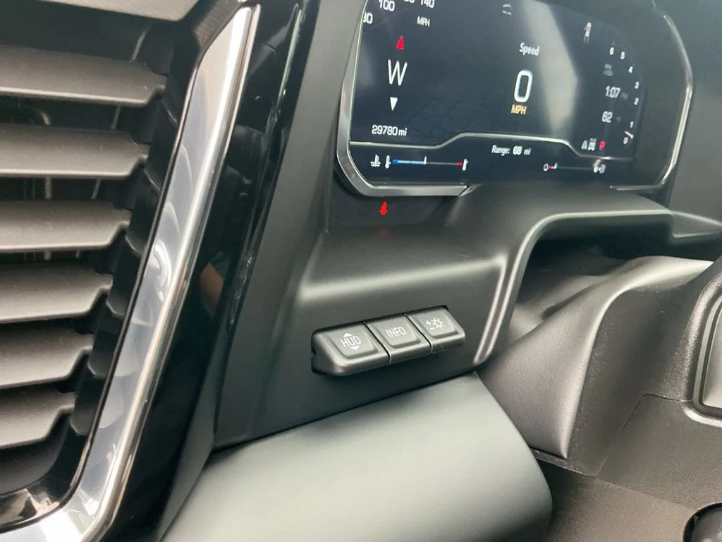 Used 2024 Black GMC Denali image 27