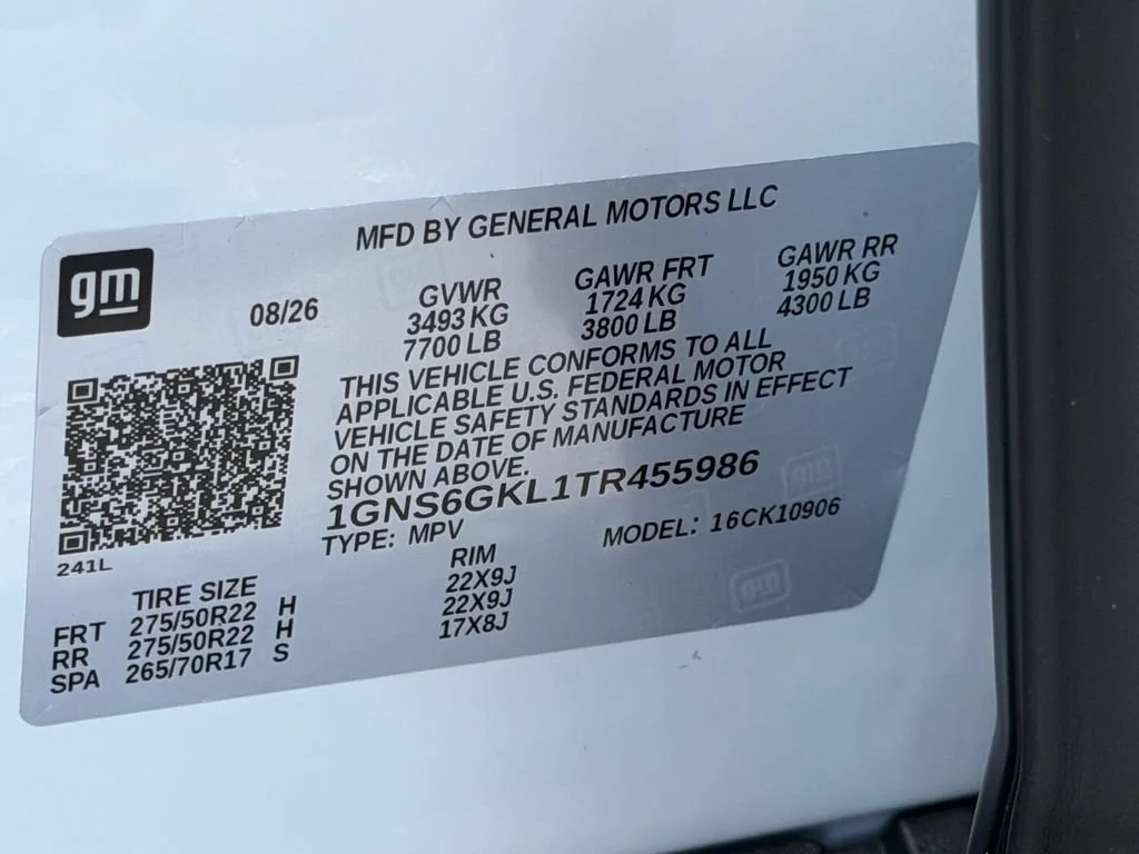 New 2026 Polar White Tricoat Chevrolet High Country image 18