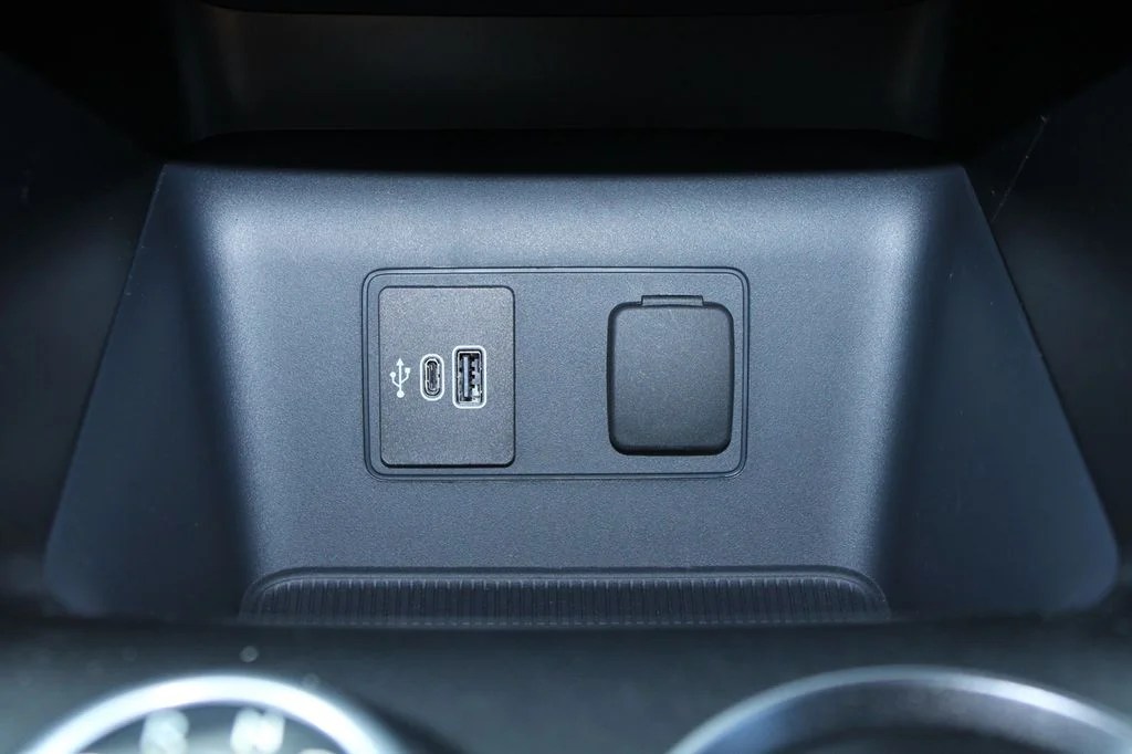 New 2026 Carbonized Gray Metallic Ford Tremor® image 27