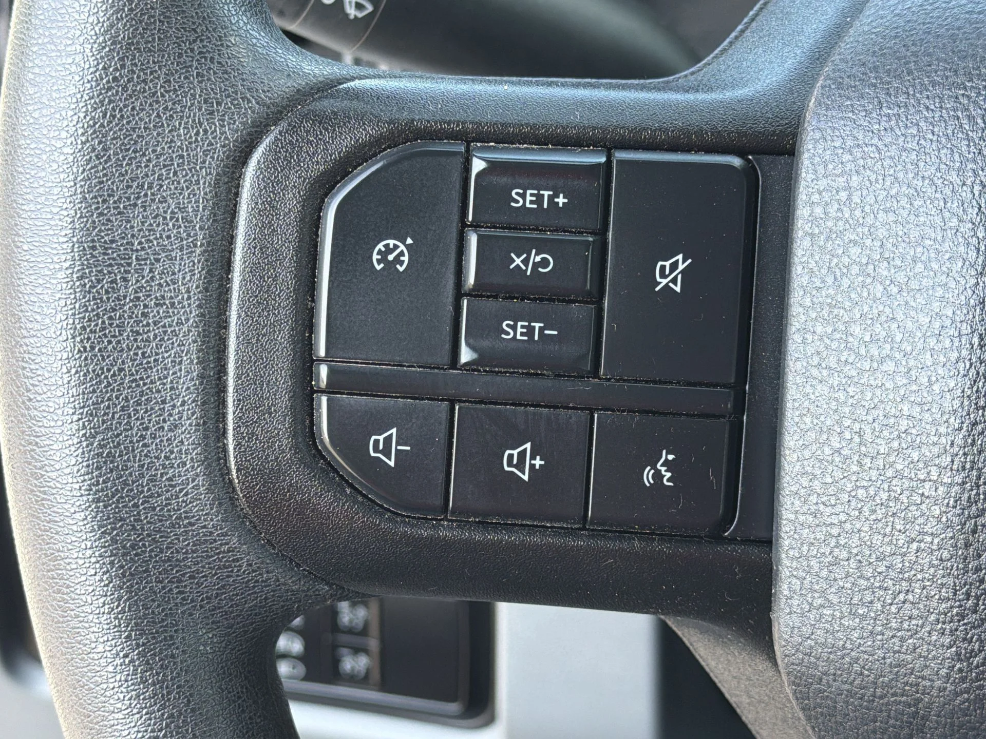 Used 2025 Avalanche Ford XL image 15