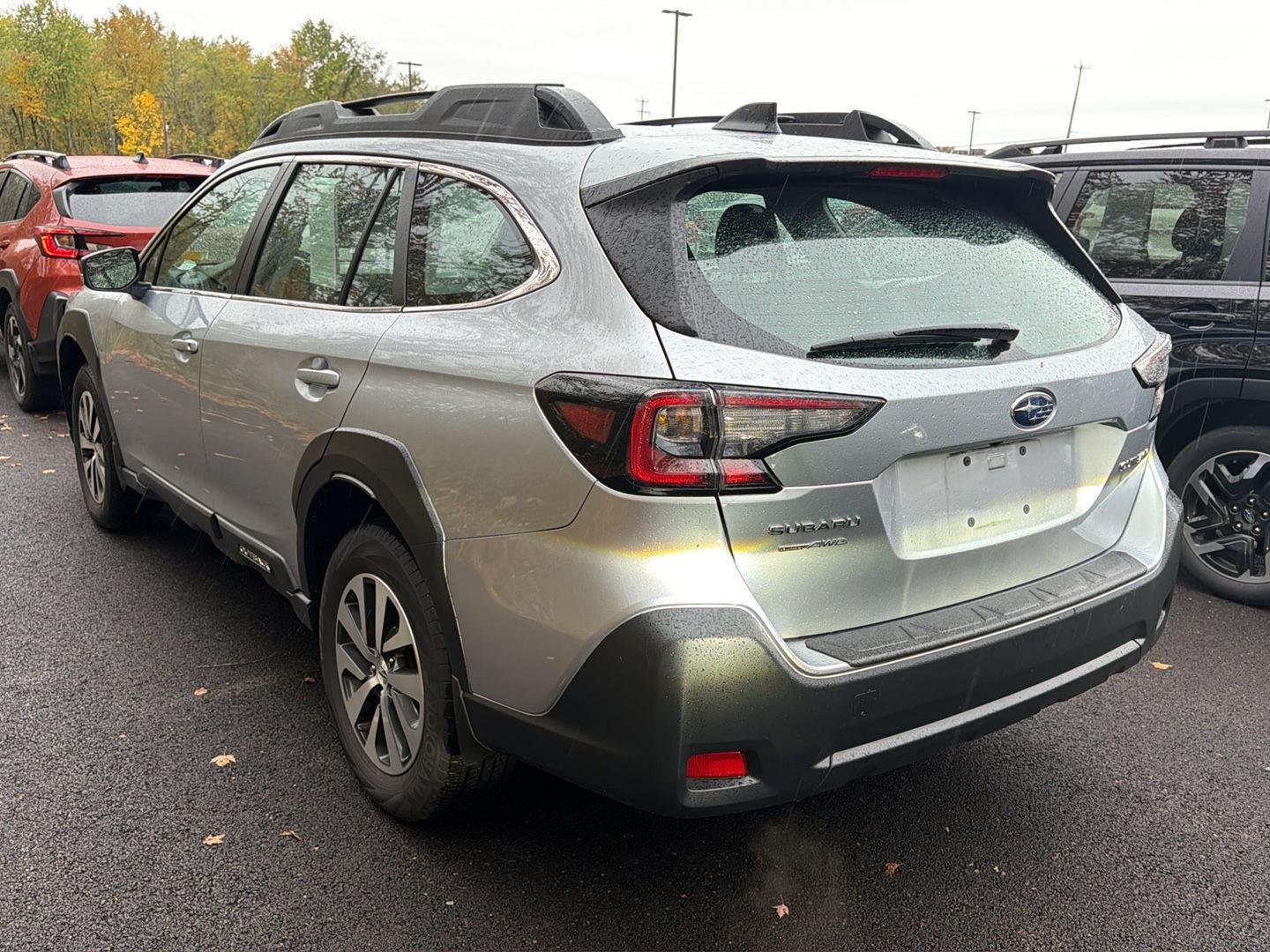 Used 2025 Ice Silver Metallic Subaru Base image 7