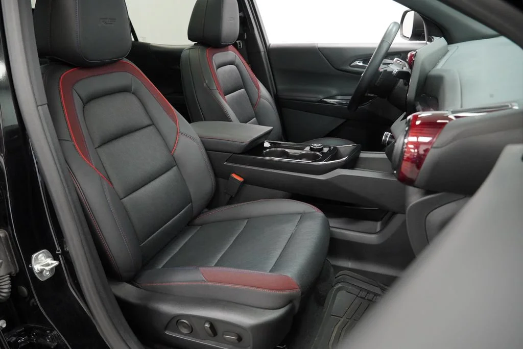 Certified Used 2025 Mosaic Black Metallic Chevrolet RS image 33