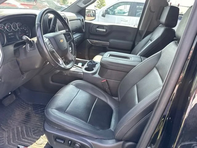 Used 2021 BLACK Chevrolet LTZ image 6