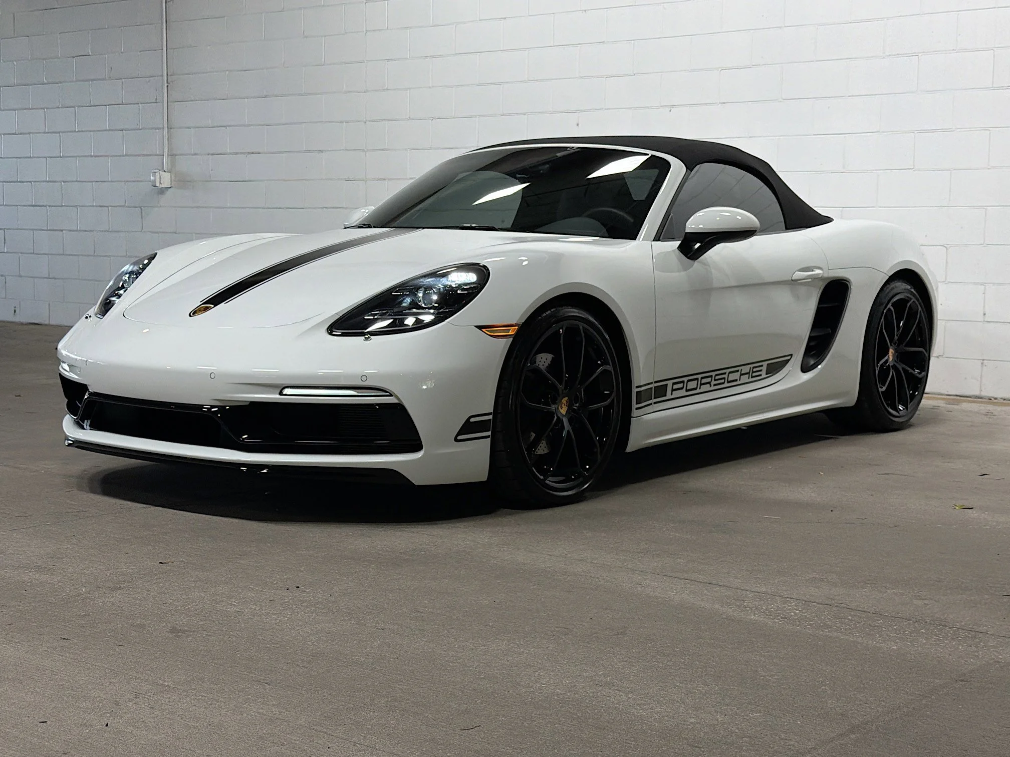2025 Porsche 718 Style Edition
