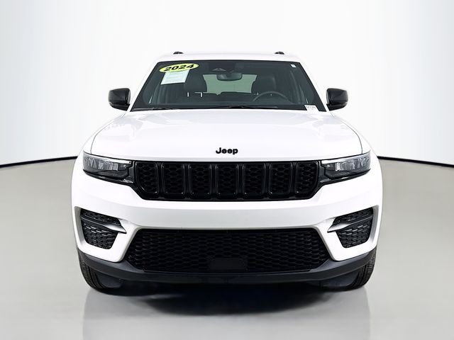 Used 2024 White Jeep Altitude image 2