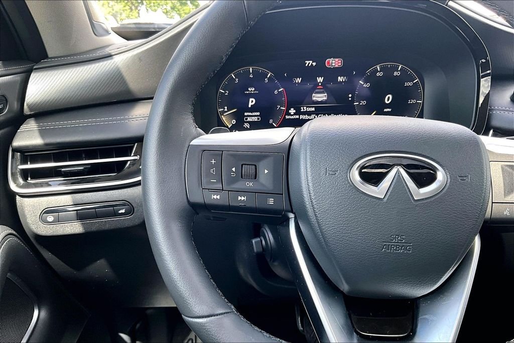 Used 2026 Gray INFINITI LUXE image 18
