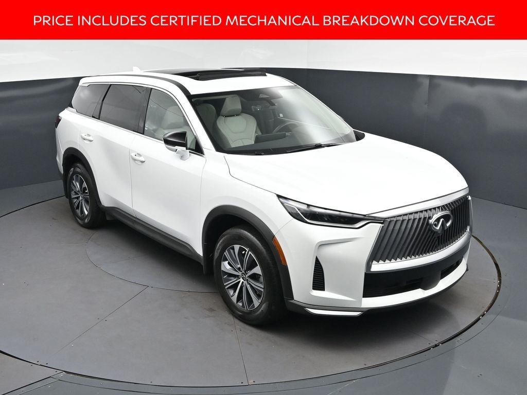 Certified Used 2026 White INFINITI PURE image 1