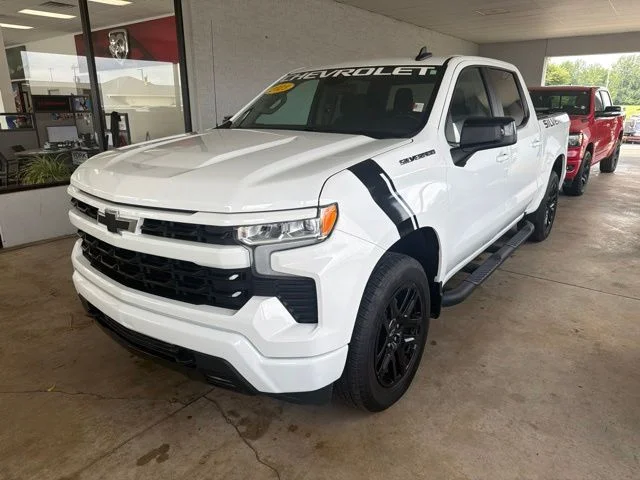Used 2023 White Chevrolet RST image 2