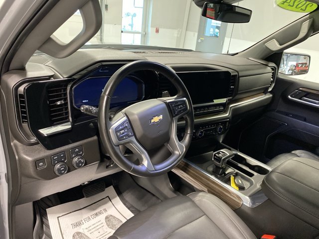 Used 2024 Slate Gray Metallic Chevrolet LT image 10