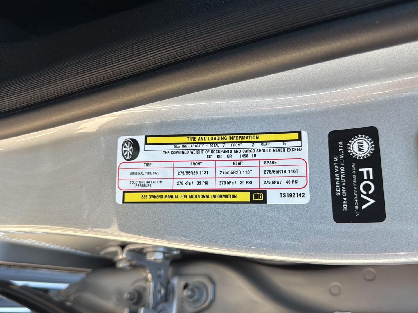 New 2026 Silver-Zynith Exterior Paint Jeep Limited Altitude image 43