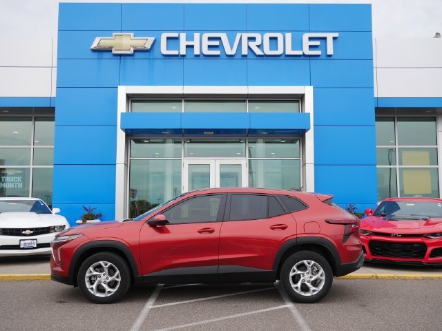 Used 2024 Chevrolet Trax LS with VIN KL77LFE27RC107266 for sale in Roseville, Minnesota