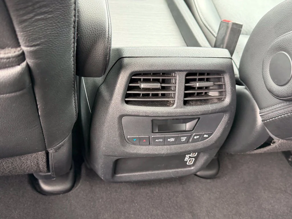 2020 Honda Pilot EX-L - Photo 16
