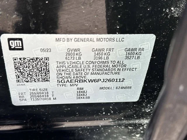 Used 2023 Black Buick Essence image 21