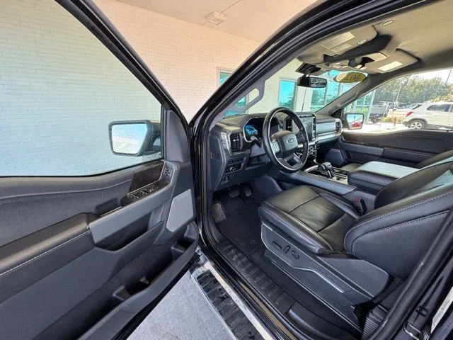 Used 2023 Black Ford Lariat image 11
