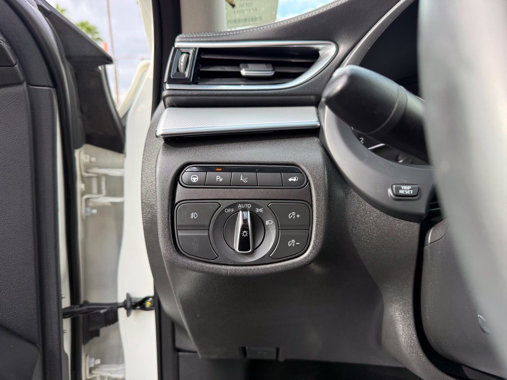 Used 2019 White INFINITI ESSENTIAL image 13
