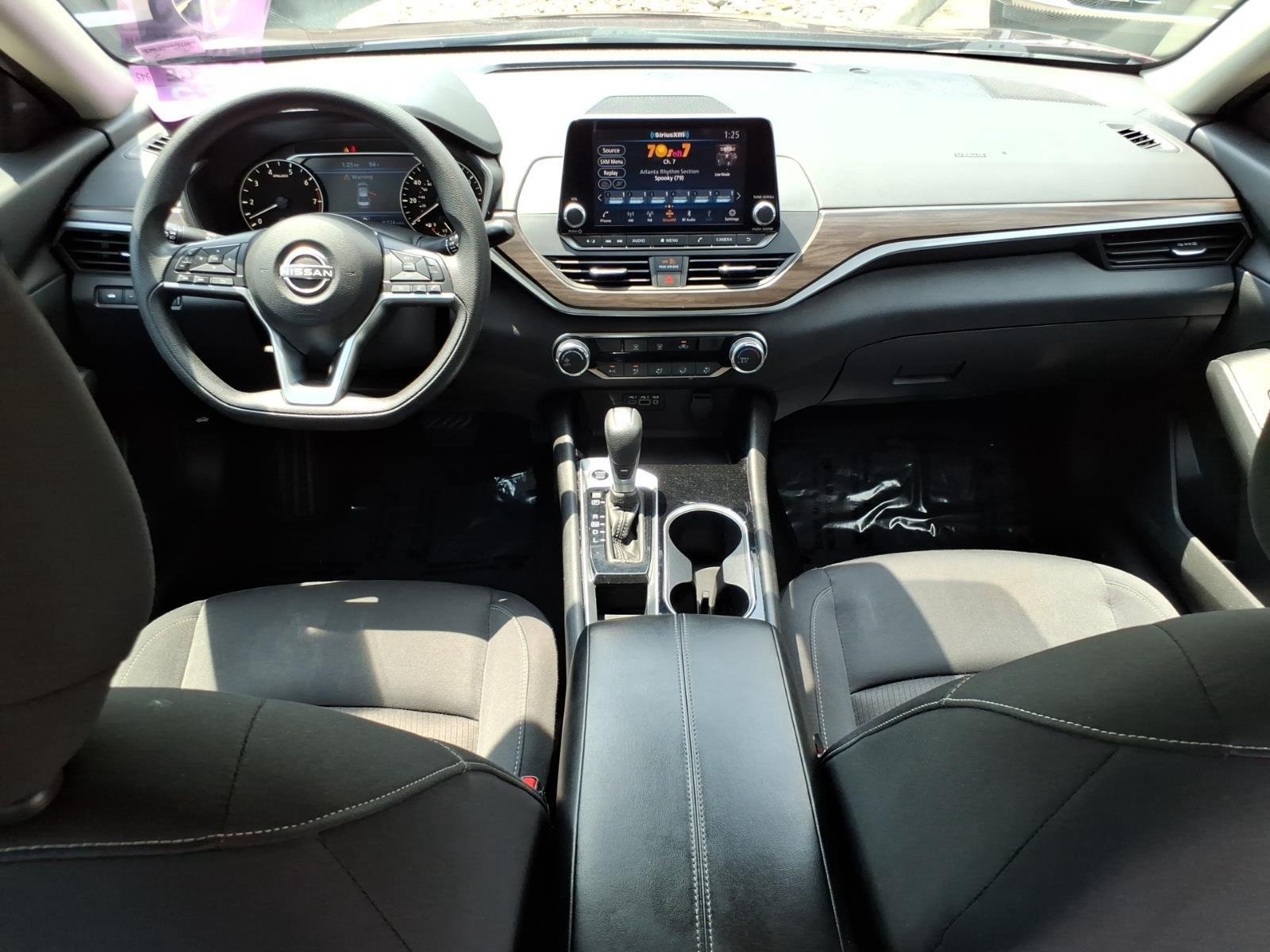 Used 2024 Garnet Pearl Metallic Nissan 2.5 SV image 28