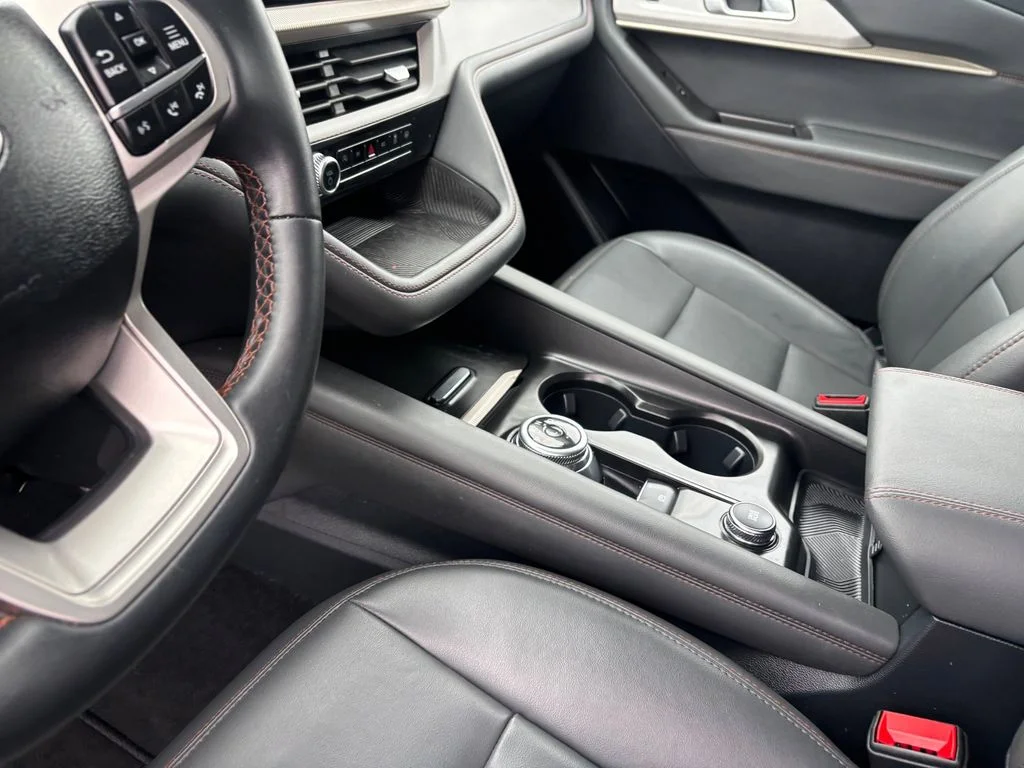Used 2025 Gray Ford Active image 13