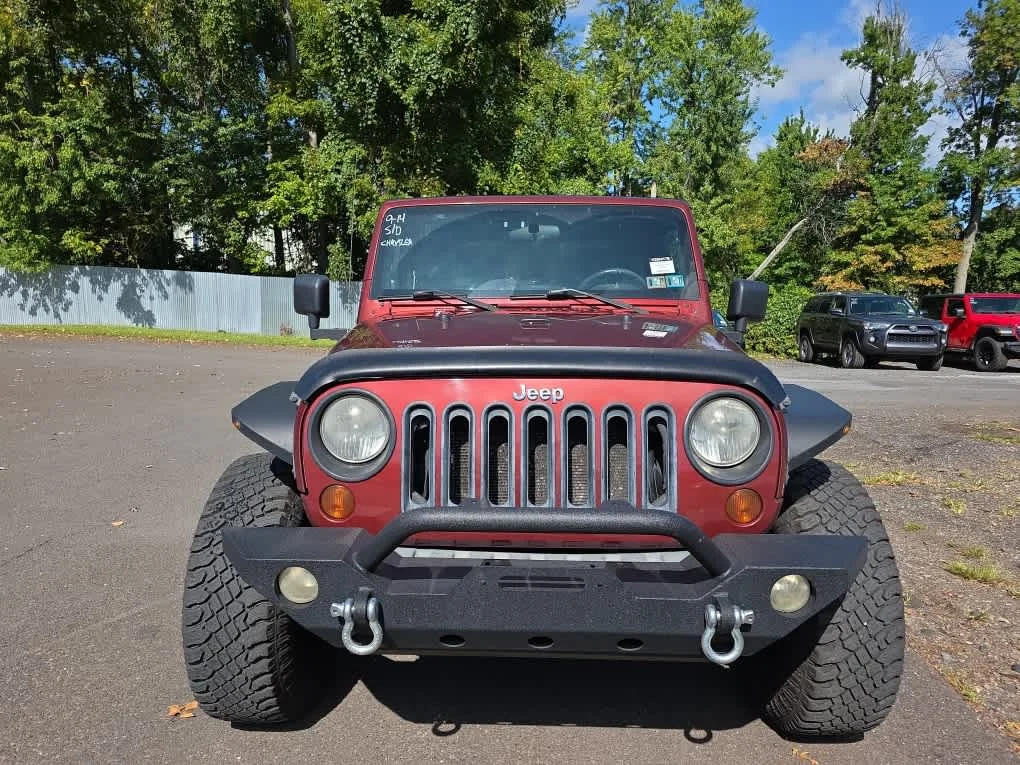 Used 2008 Red Rock Crystal Pearl Jeep X image 2