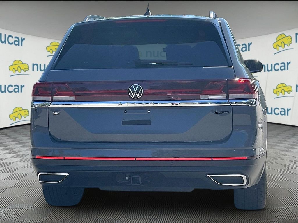 Used 2025 Gray Volkswagen 2.0T SE w/Technology image 5