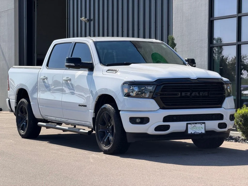 Used 2021 White Ram Big Horn/Lone Star image 4