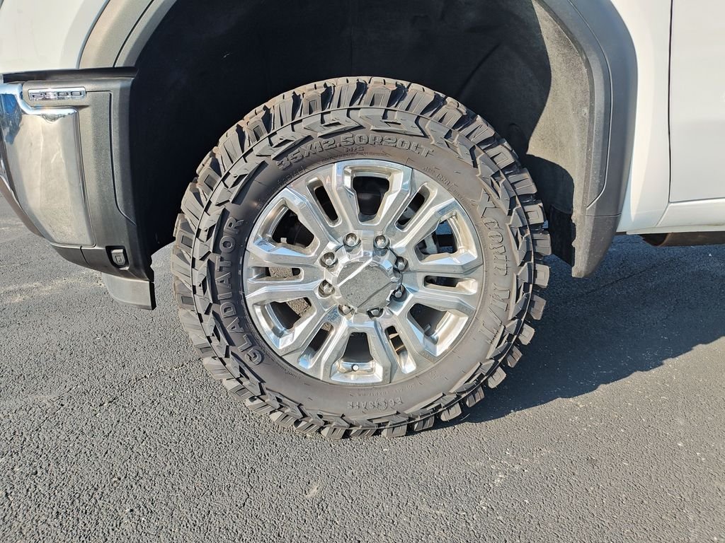 Used 2025 White GMC SLT image 10