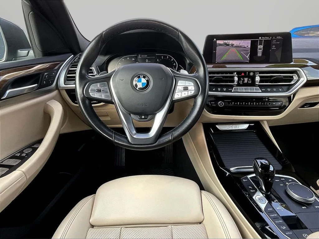 Used 2022 Dark Graphite BMW xDrive30i image 10