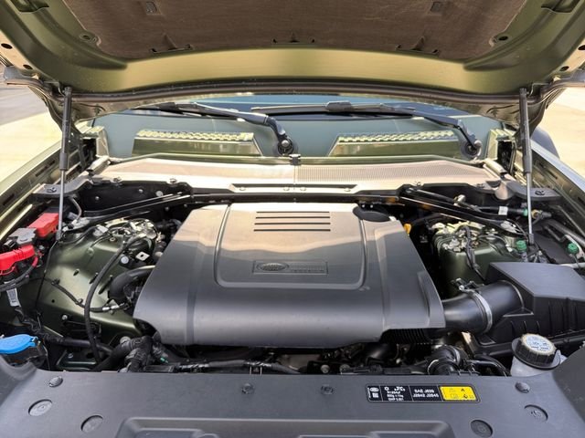 New 2026 Woolstone Green Land Rover S image 19