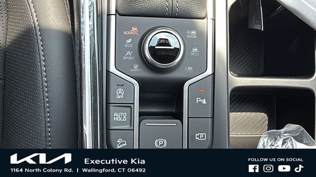 New 2026 Jungle Green Kia X-Line EX AWD image 20
