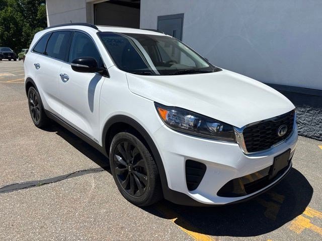 Used 2020 Snow White Pearl Kia S V6 image 1