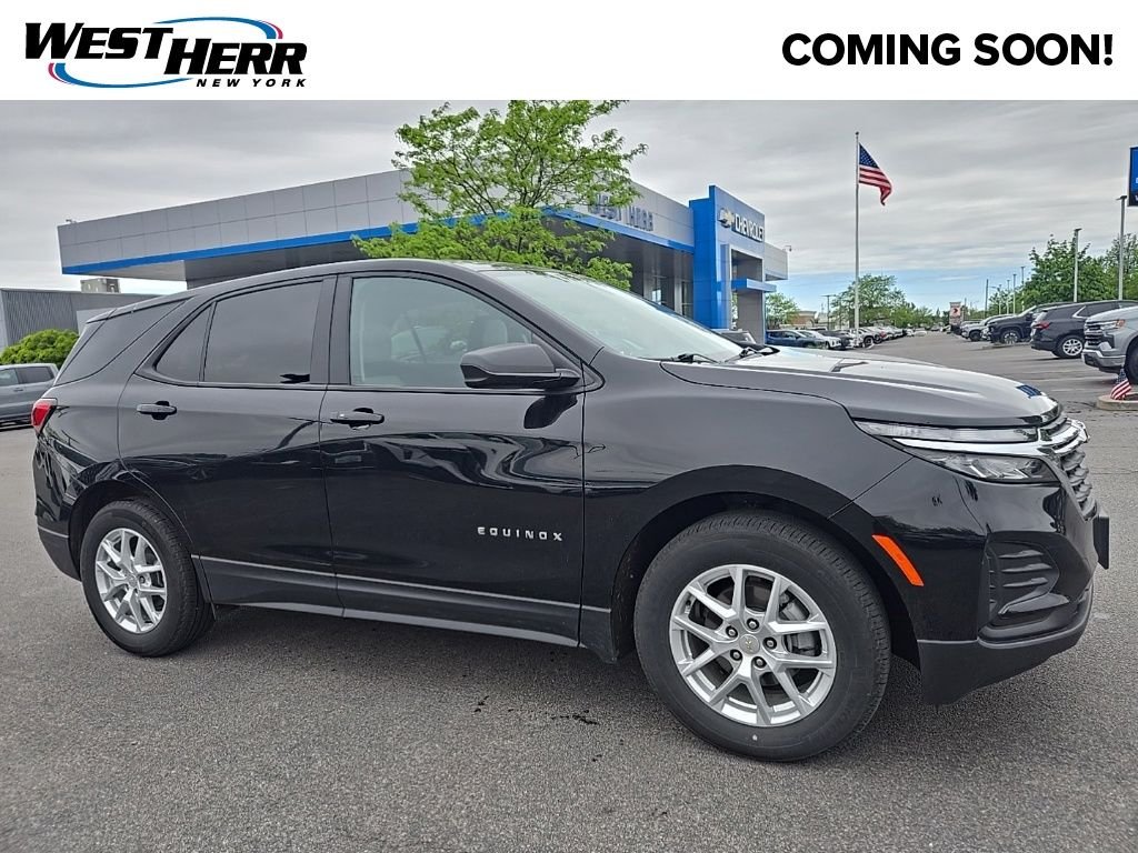 2024 Chevrolet Equinox LS's photo