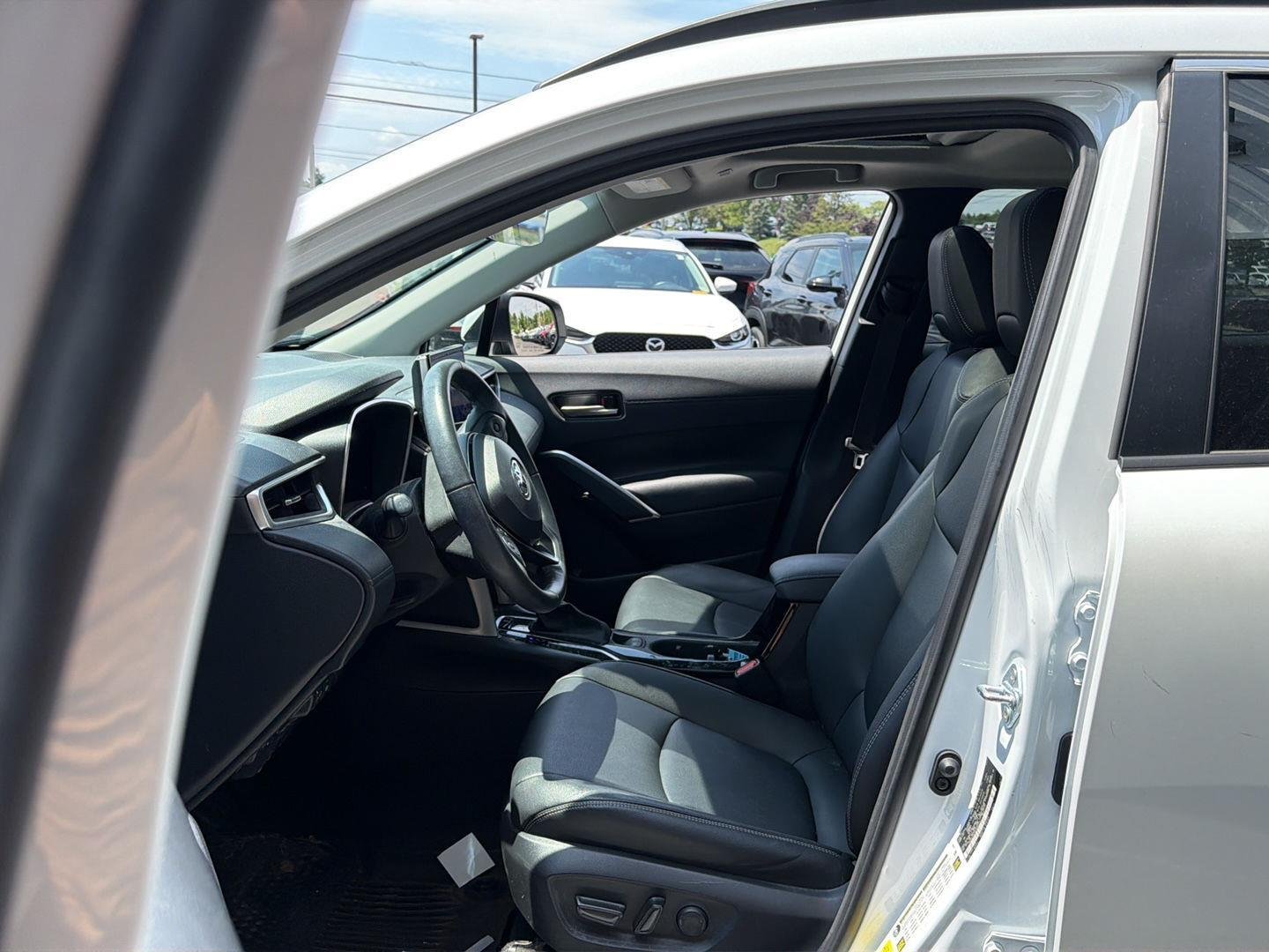 Used 2024 Wind Chill Pearl Toyota XLE image 2