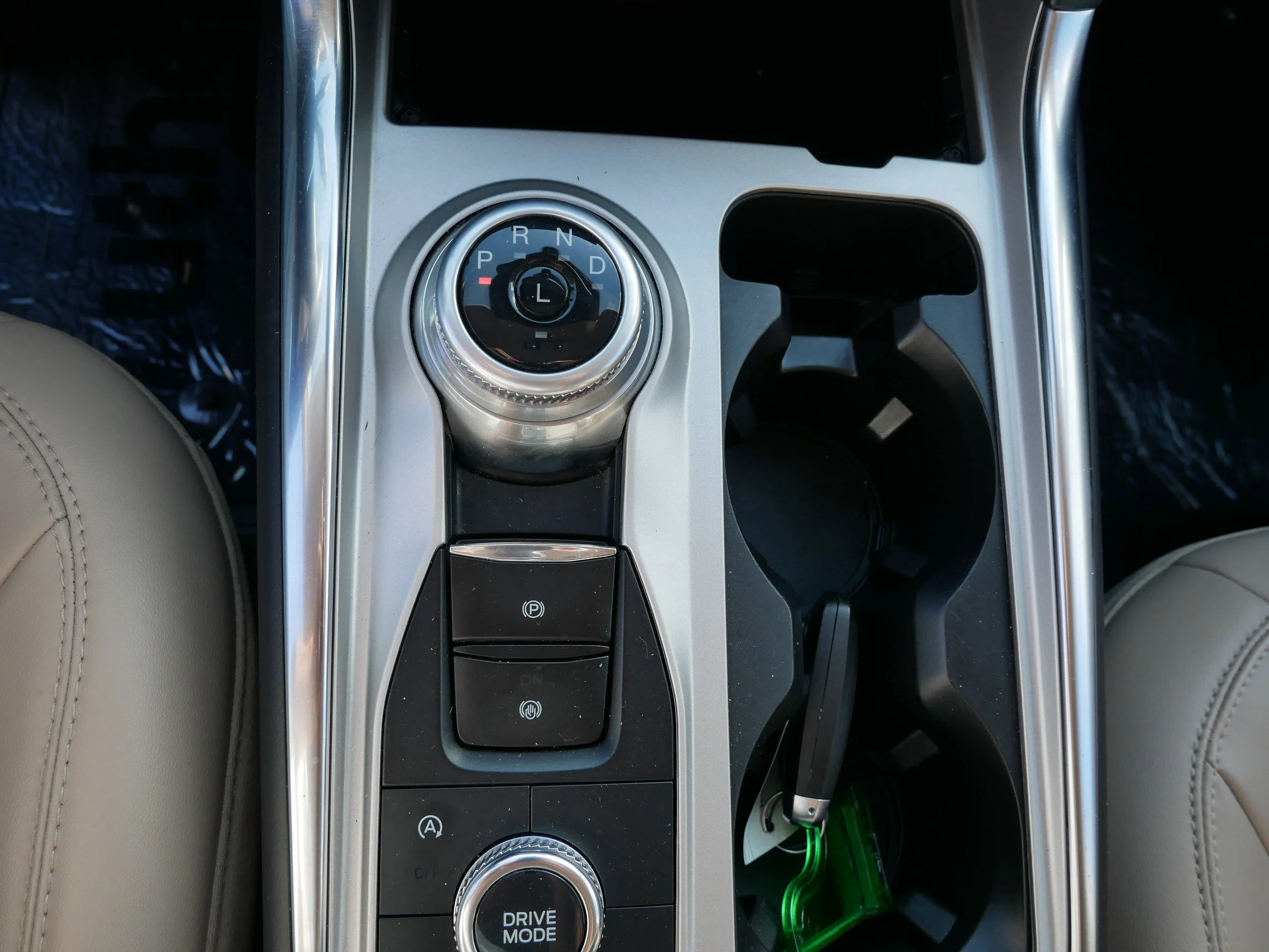 Used 2023 Carbonized Gray Metallic Ford XLT image 24