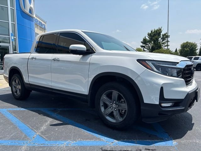 Certified Used 2023 Platinum White Pearl Honda RTL-E image 3
