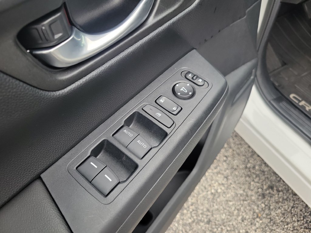 2025 Honda CR-V EX - Photo 20