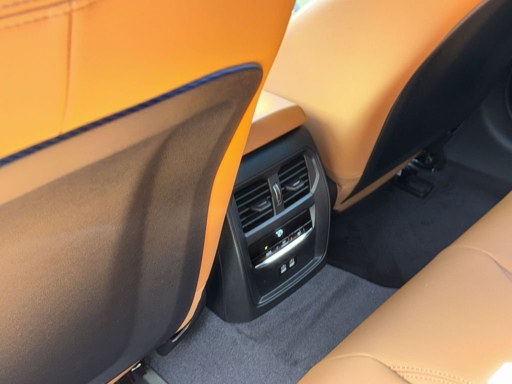 New 2026 Skyscraper Grey Metallic BMW xDrive40 image 23