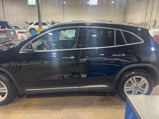 Certified Used 2022 Night Black Mercedes-Benz GLA 250 image 10