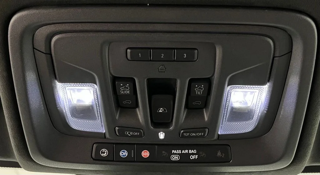Used 2025 Black GMC Denali Ultimate image 41