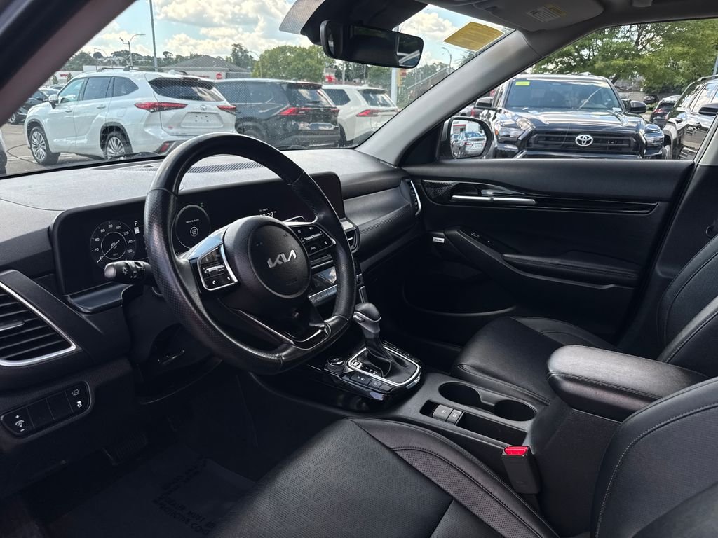 Used 2024 Gray Kia SX image 15