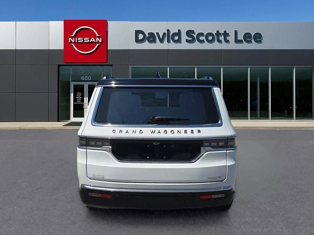 Used 2024 White Jeep Series III image 6